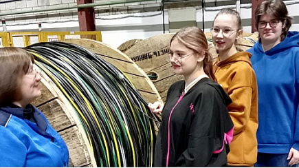 Первые шаги в профессию: как студенты техникума погружались в мир кабельного производства